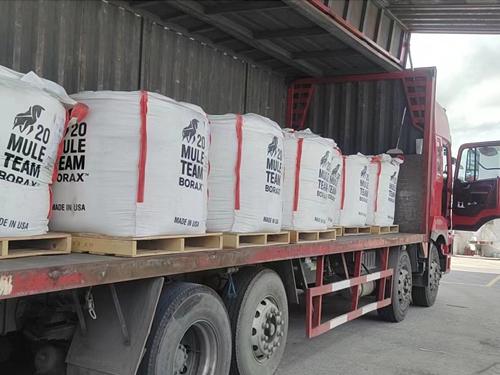 美国硼酸装车发货